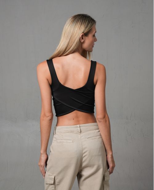 Camiseta crop con espalda cruzada para mujer