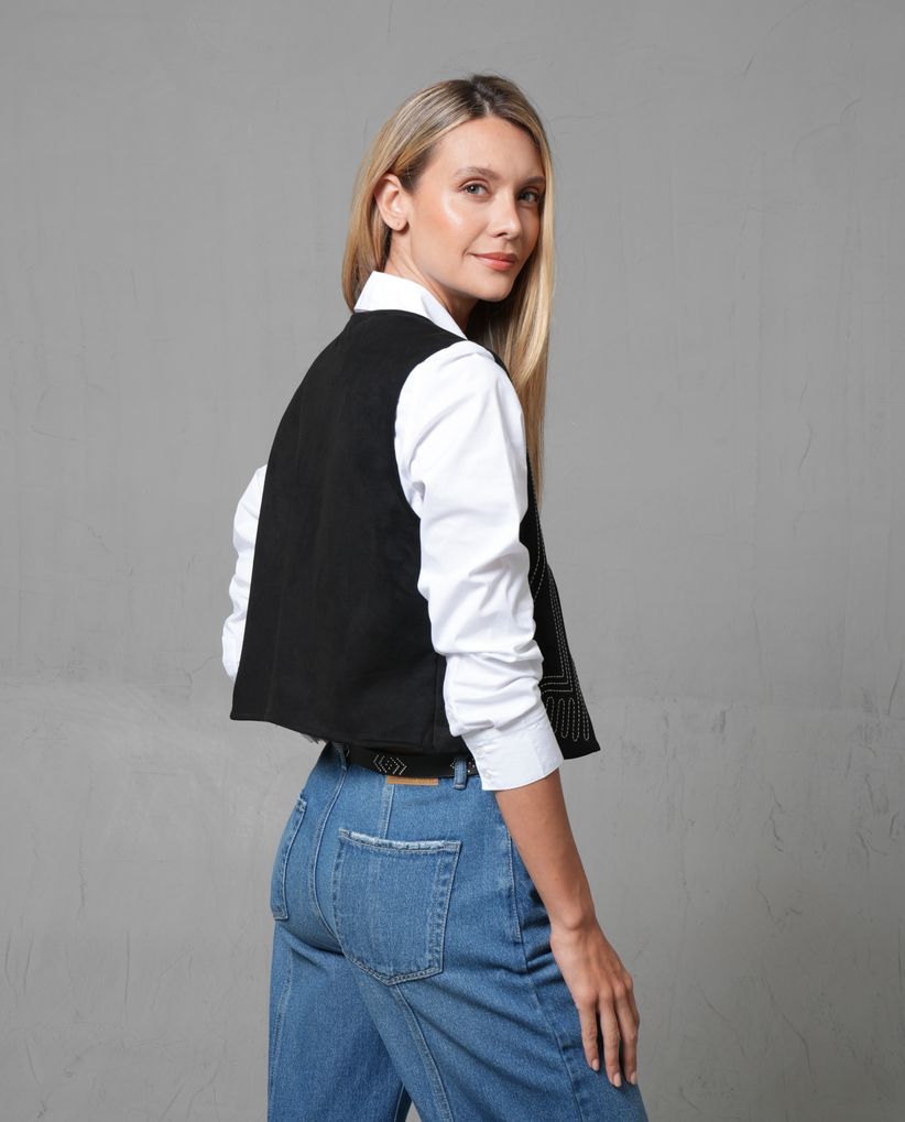 Chaleco con bordado artesanal para mujer