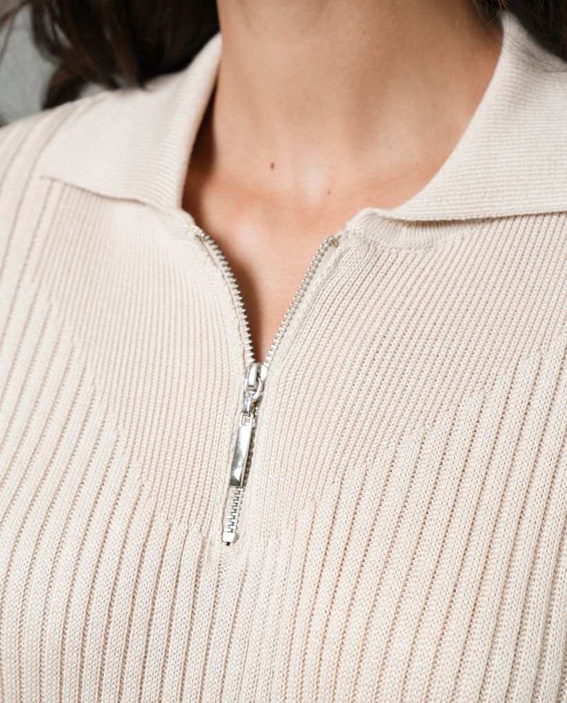 Camisa tejida con cierre en frente para mujer