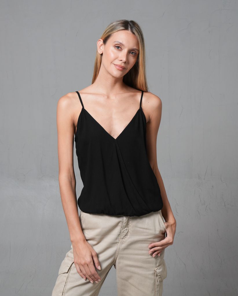 Camisa con diseño cruzado para mujer