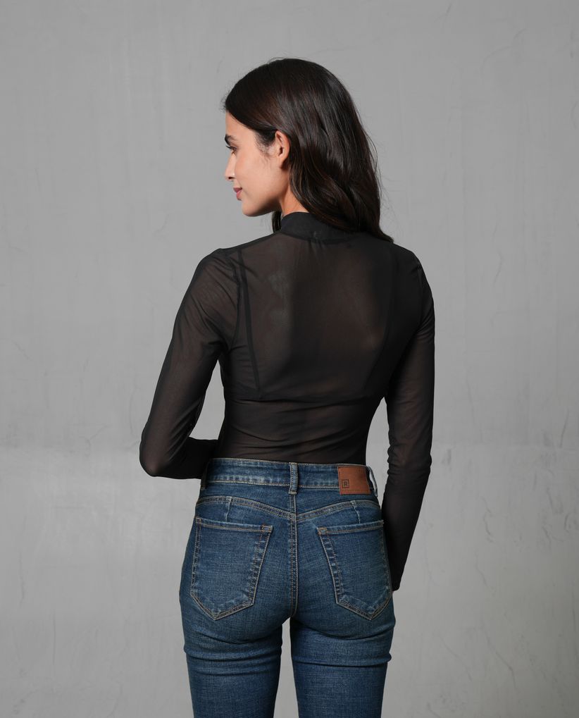 Camiseta de cuello tortuga para mujer