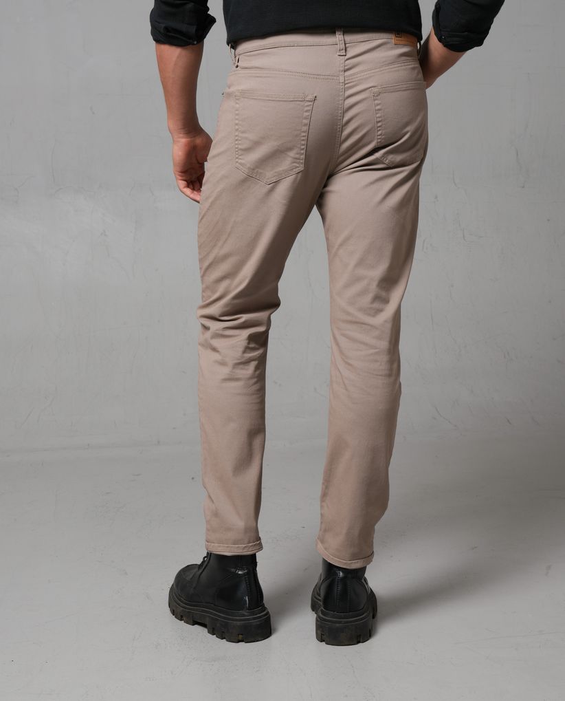 Pantalón Slim cinco bolsillos para hombre