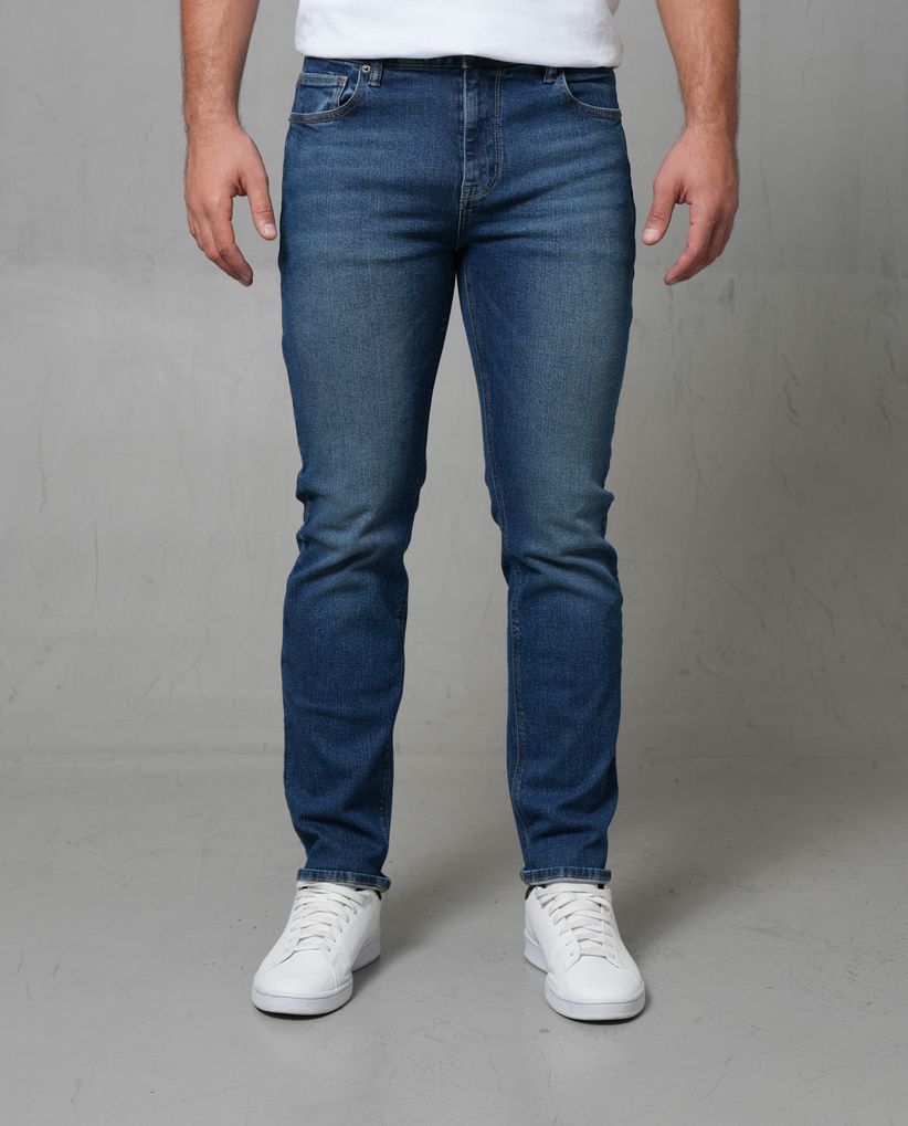 Jean Classic tono medio para hombre