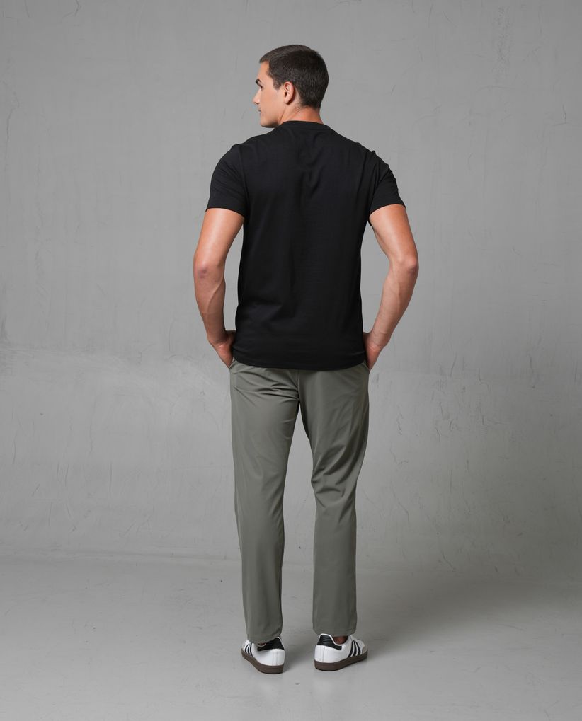 Pantalón tipo chino para hombre
