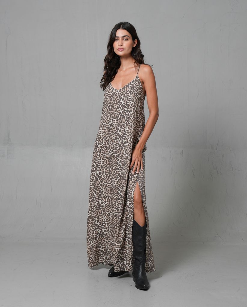 Vestido largo acampanado en animal print para mujer