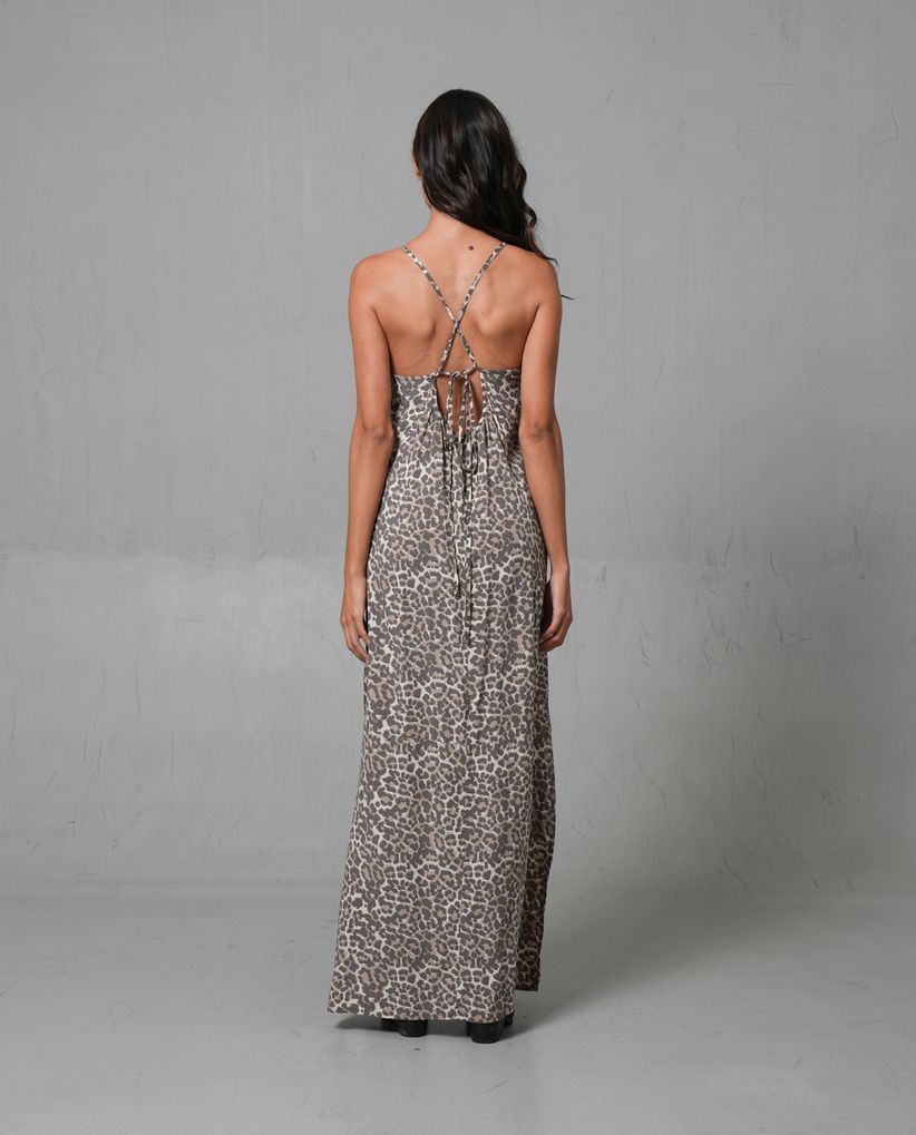 Vestido largo acampanado en animal print para mujer