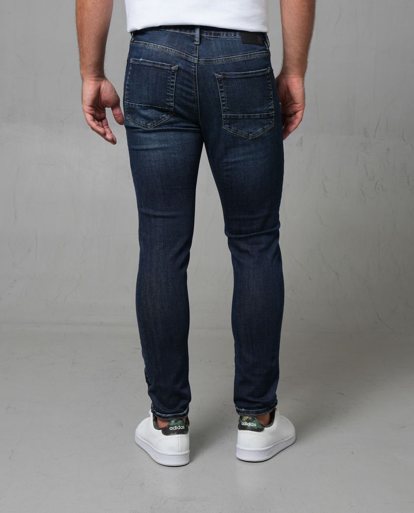 Jean Super Slim con rotos para hombre