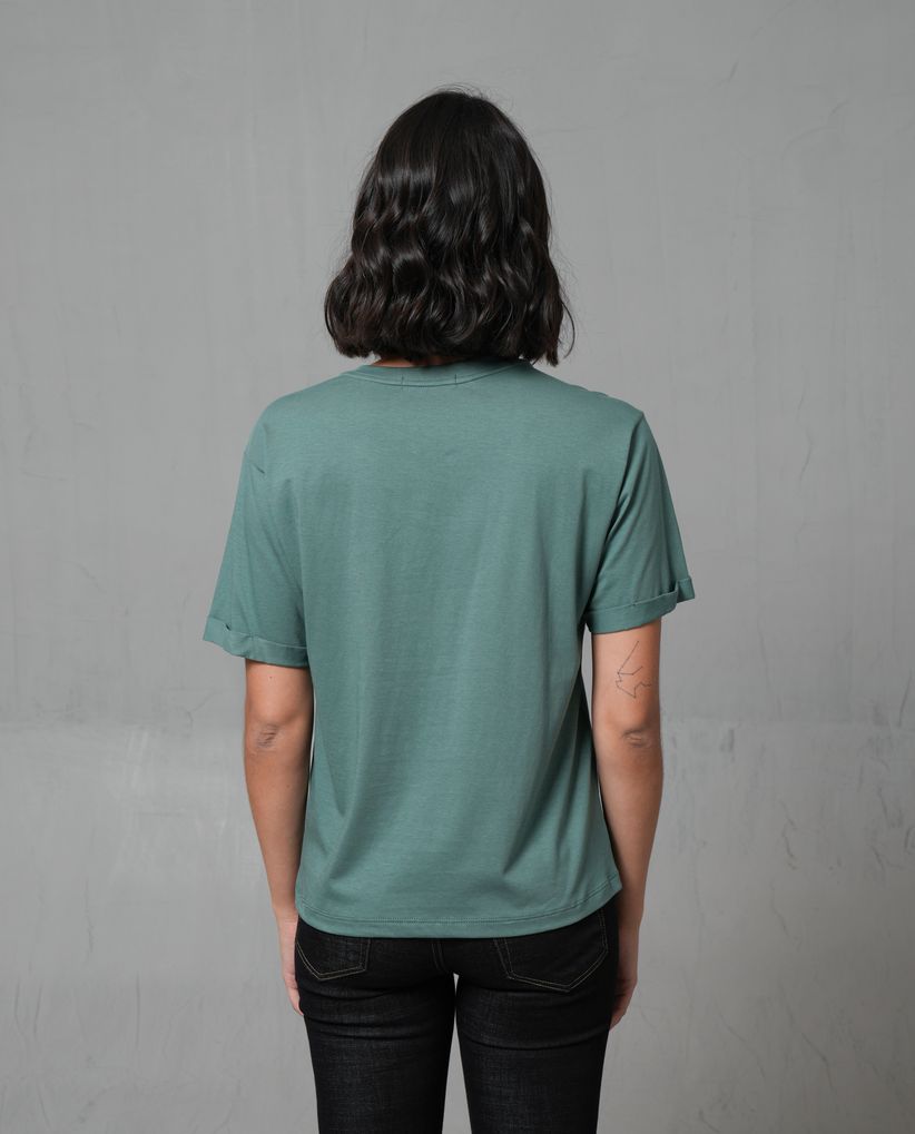 Camiseta básica con puma estampado para mujer