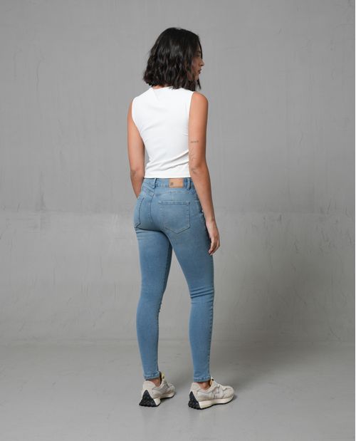 Jean magic up ajustado para mujer