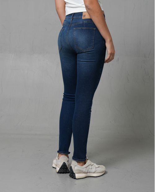 Jean magic up ajustado para mujer
