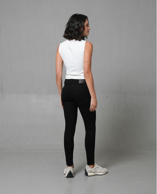 Jean magic up ajustado para mujer