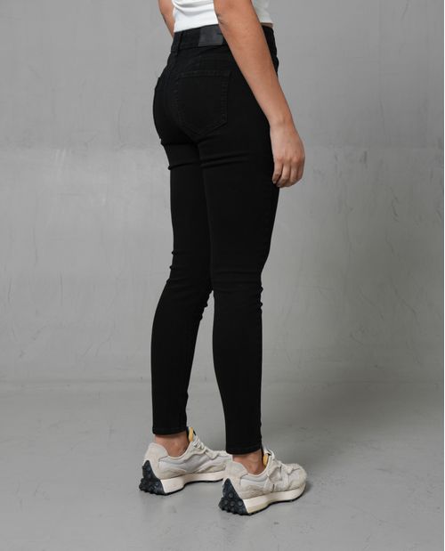 Jean Magic Up cinco bolsillos para mujer