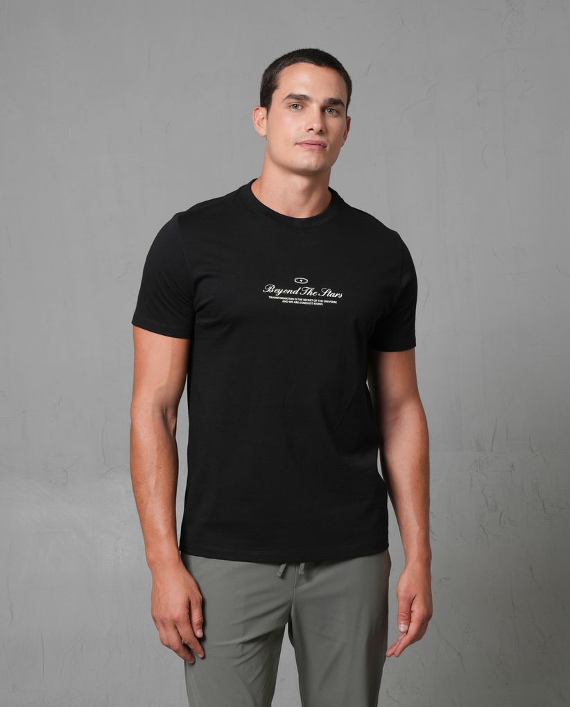 Camiseta con estampado en el frente para hombre