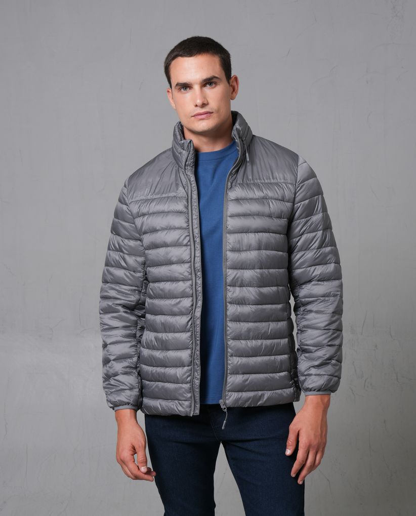 Chaqueta acolchada con capucha para hombre