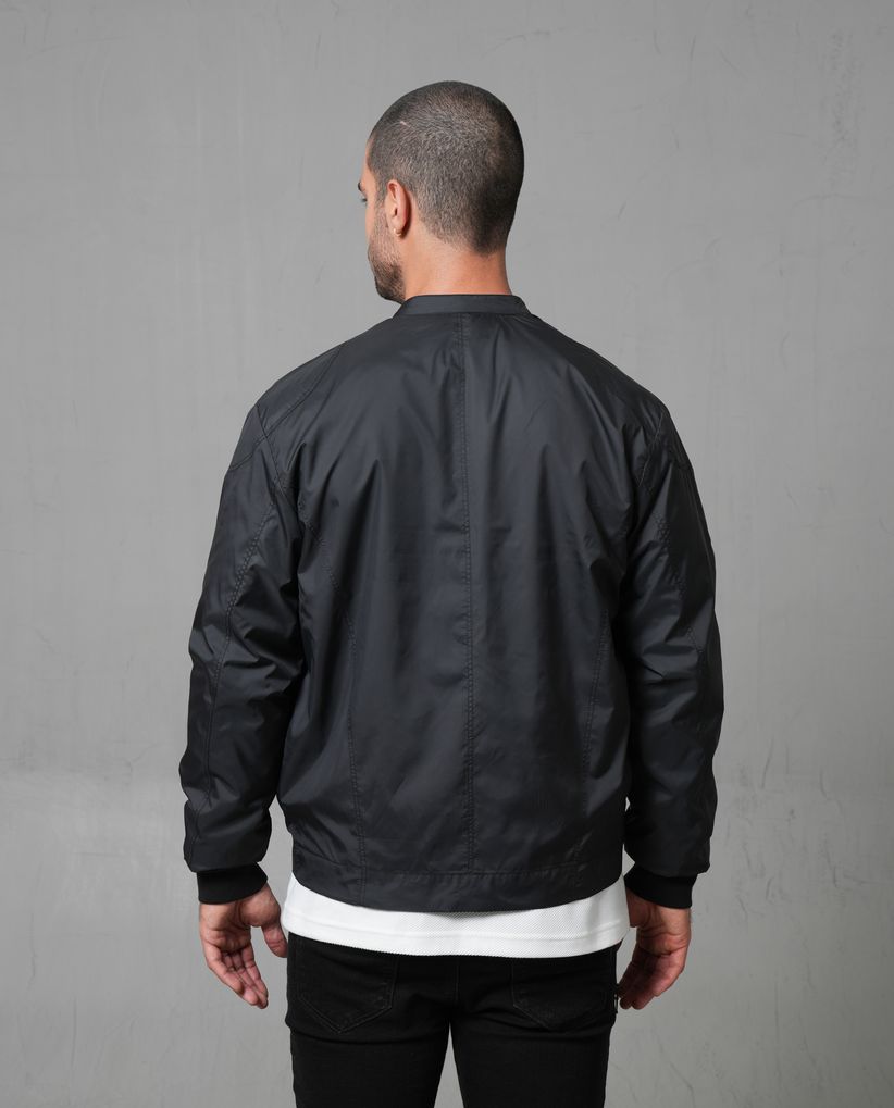 Chaqueta tipo Biker con tela antifluido para hombre