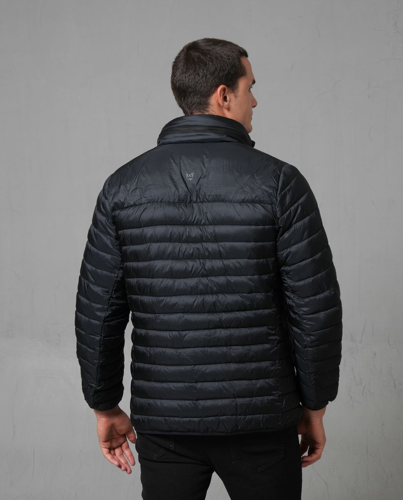 Chaqueta acolchada con capucha para hombre