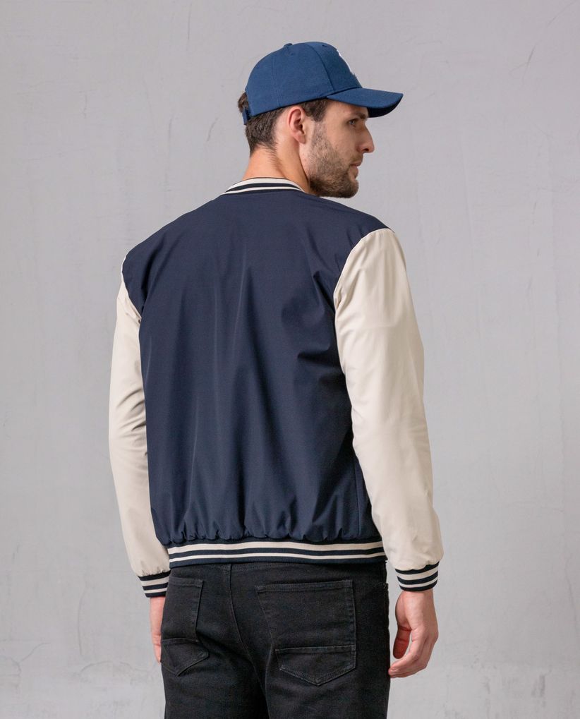 Chaqueta Varsity con aplique bordado para hombre