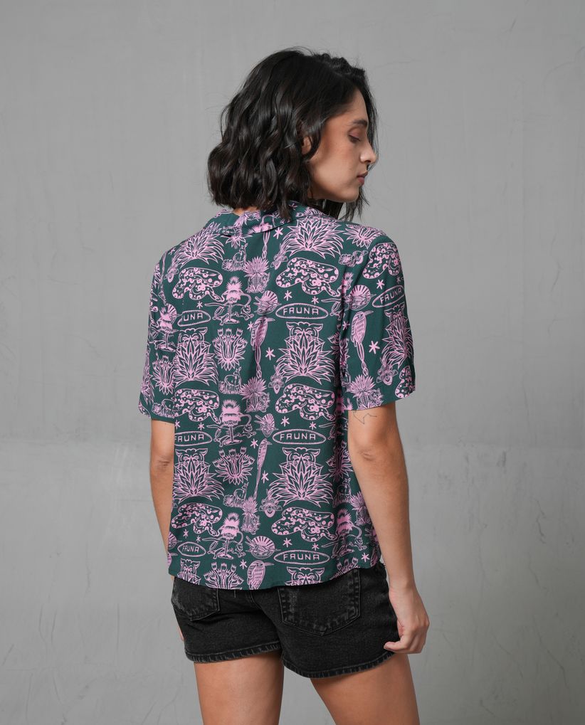 Camisa tipo Resort estampada para mujer