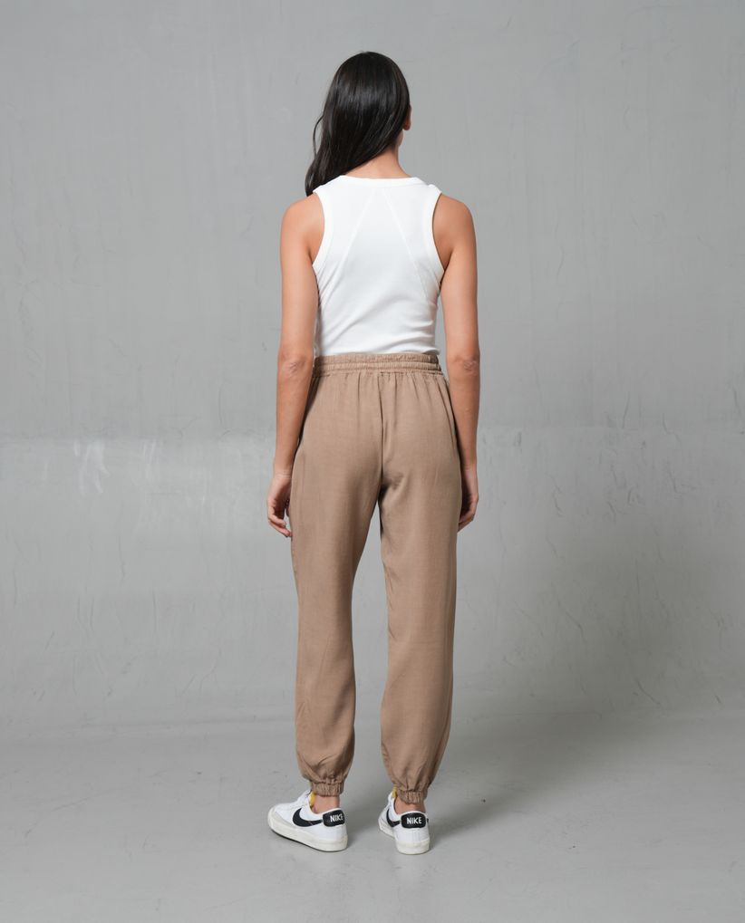 Pantalón Jogger con pretina y bota elástica para mujer