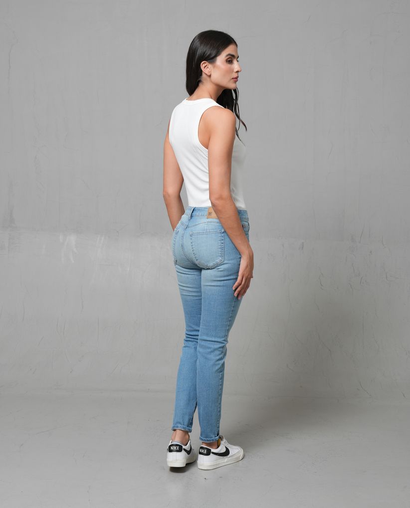 Jean Magic Up cinco bolsillos para mujer