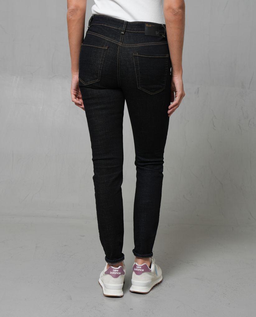 Jean Skinny con acabado raw para mujer