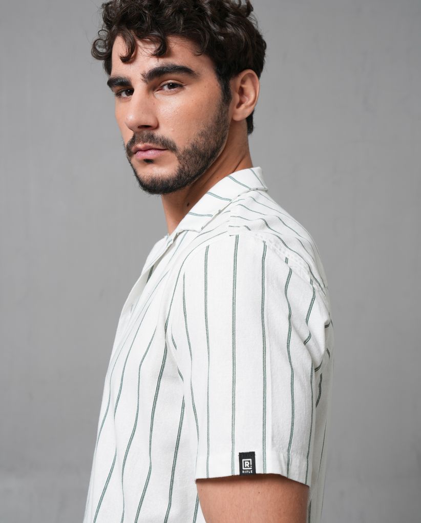 Camisa manga corta a rayas para hombre