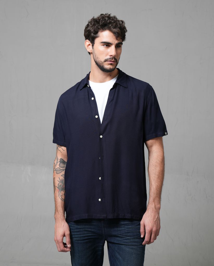 Camisa de botones para hombre