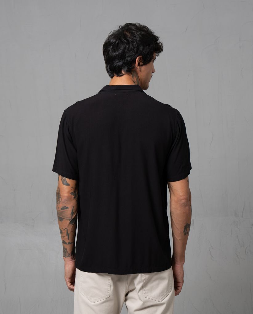 Camisa resort manga corta para hombre