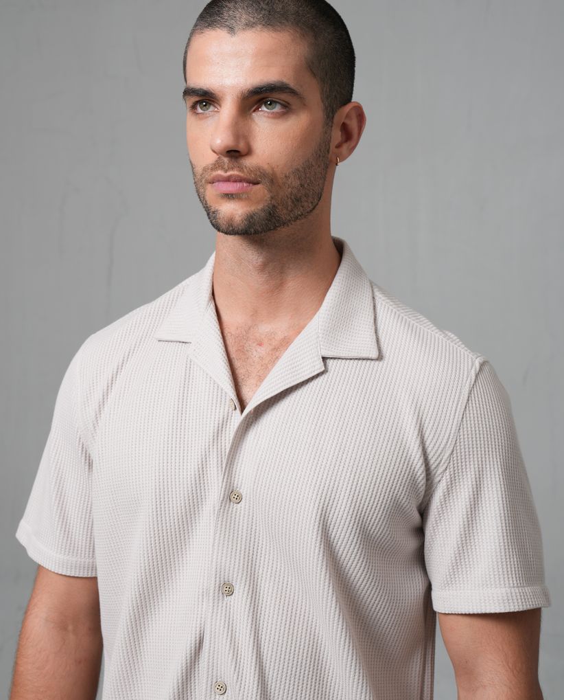 Camisa Resort de tela con textura para hombre