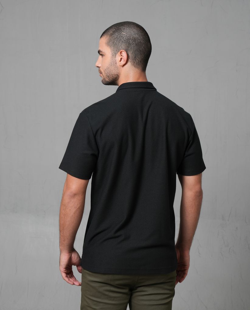 Polo de tela con textura con cierre para hombre