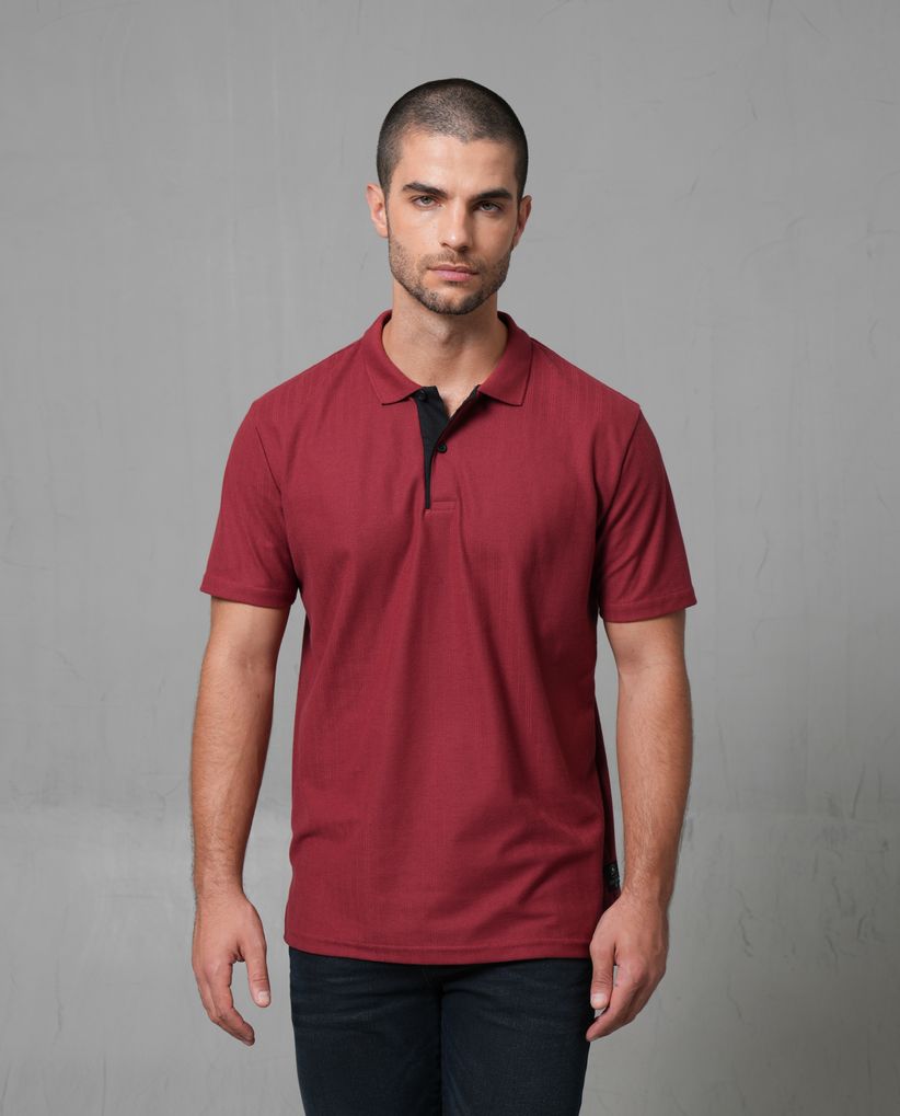 Polo clásica con tela texturizada para hombre